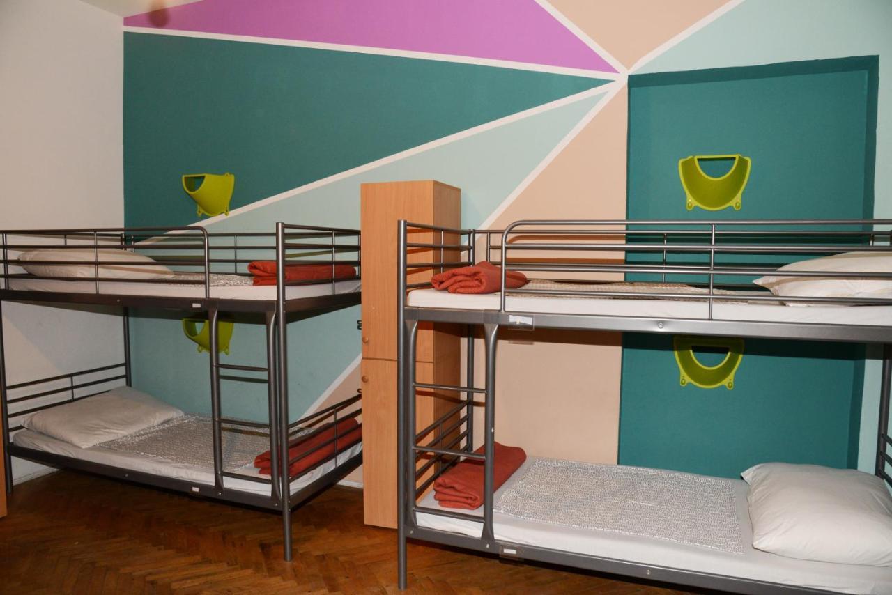 Budapest Party Hostel At Udvarom Экстерьер фото