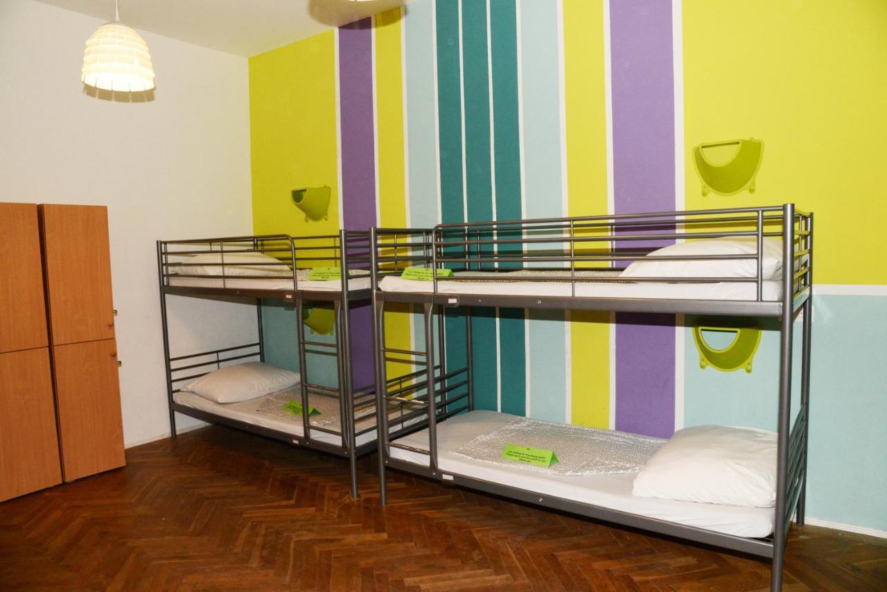 Budapest Party Hostel At Udvarom Экстерьер фото
