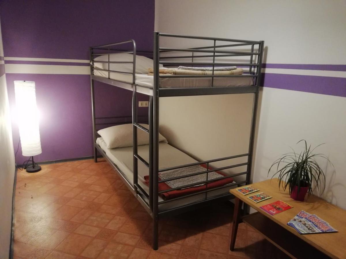 Budapest Party Hostel At Udvarom Экстерьер фото